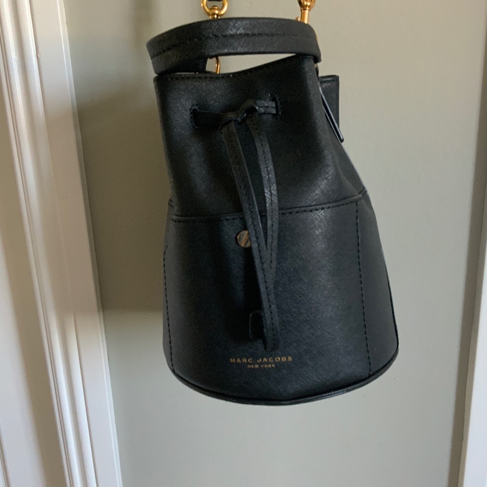 MARC JACOBS BUCKET BAG